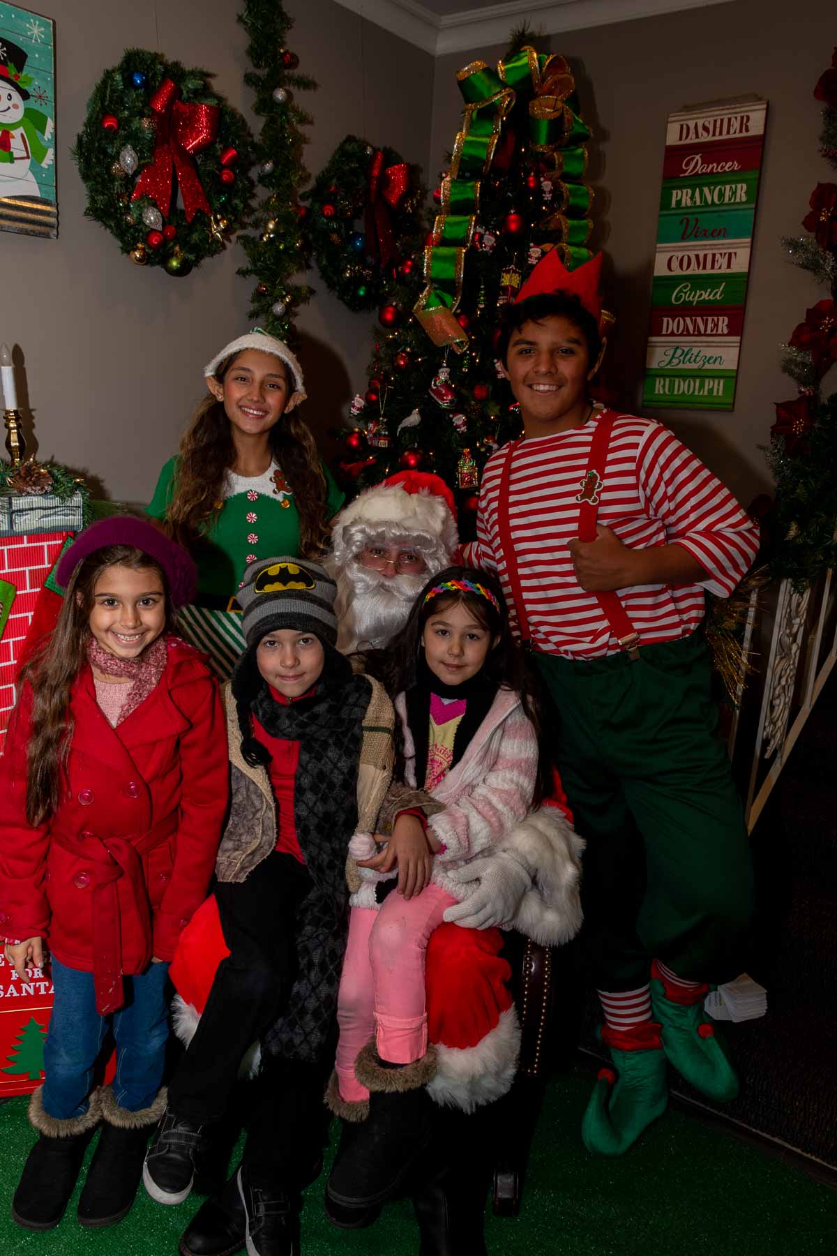 Toluca Lake XMAS-12