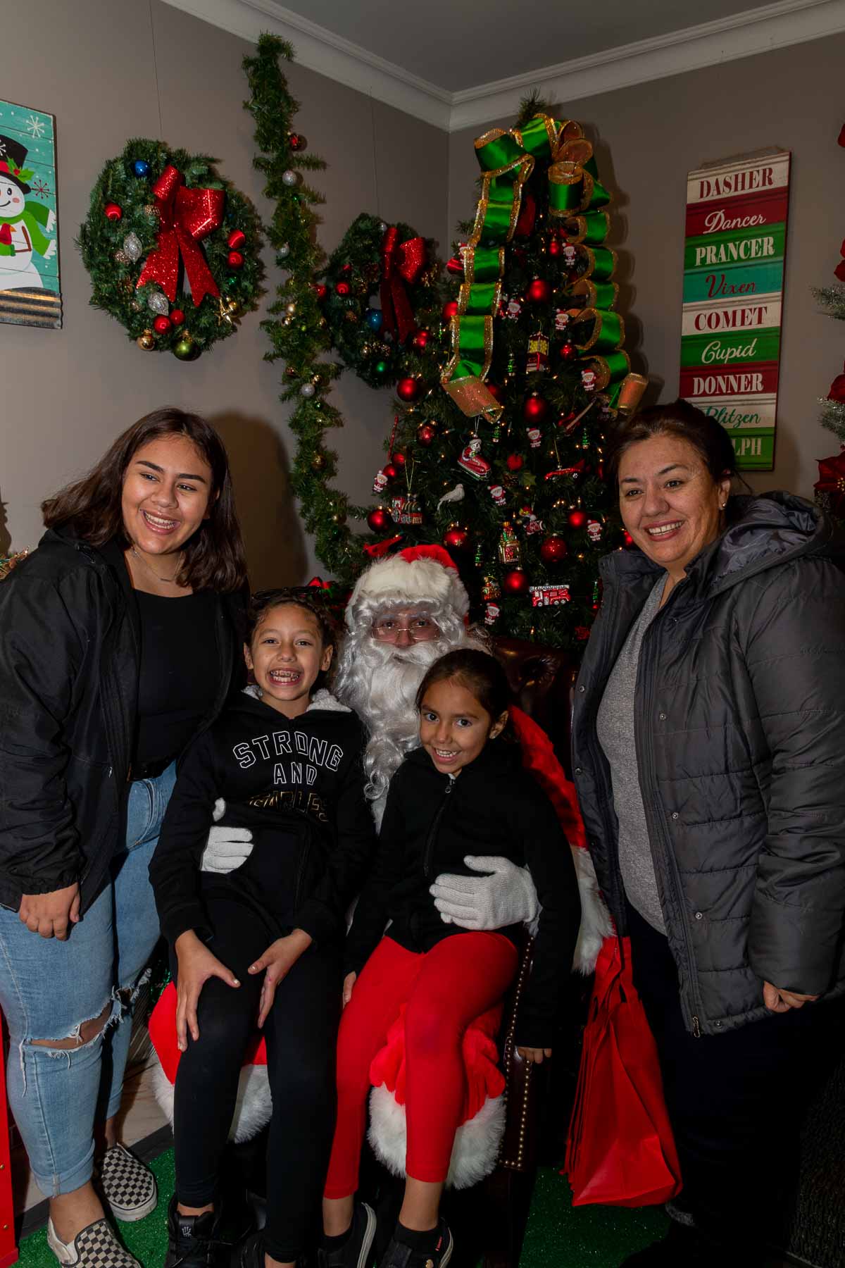 Toluca Lake XMAS-129