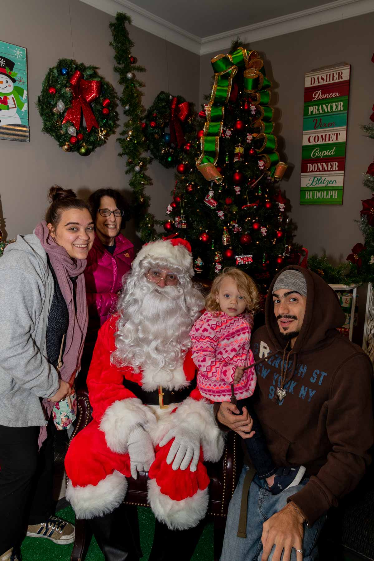 Toluca Lake XMAS-153