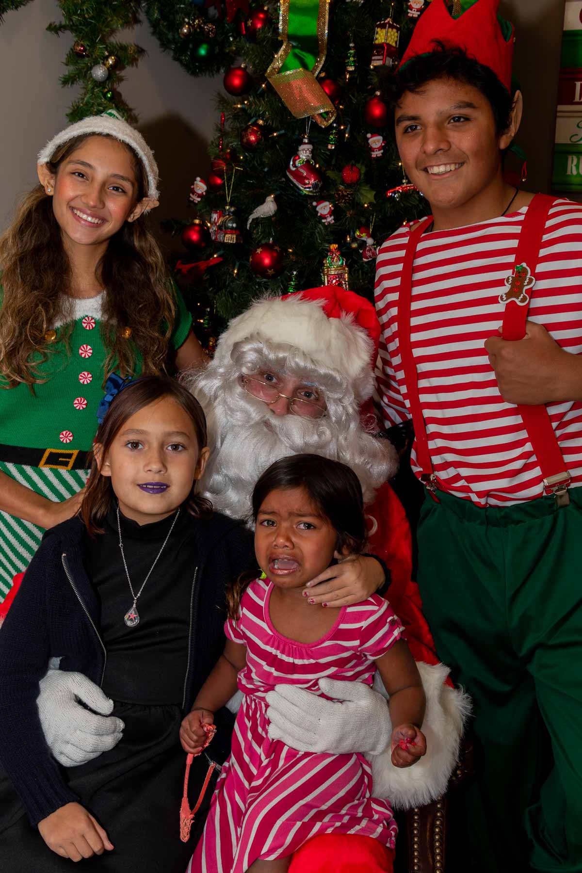 Toluca Lake XMAS-19