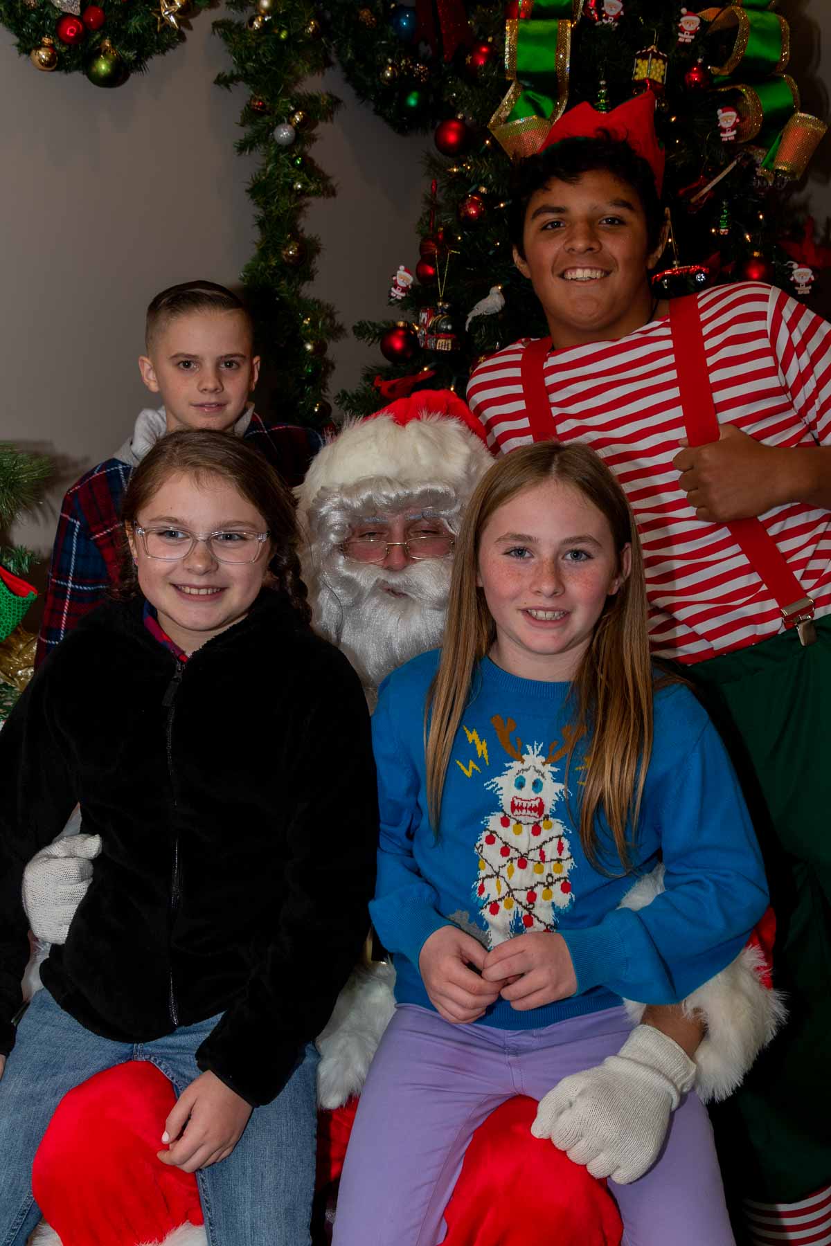 Toluca Lake XMAS-77