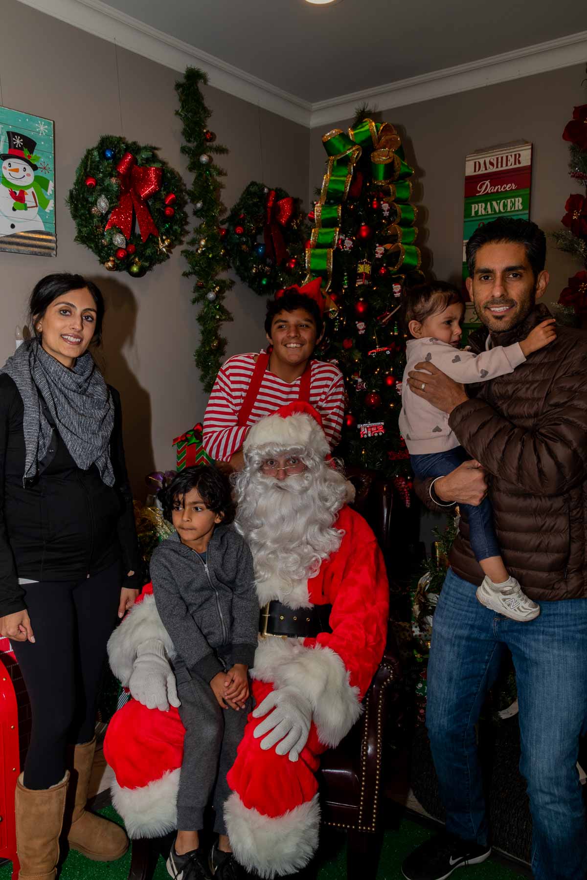 Toluca Lake XMAS-85