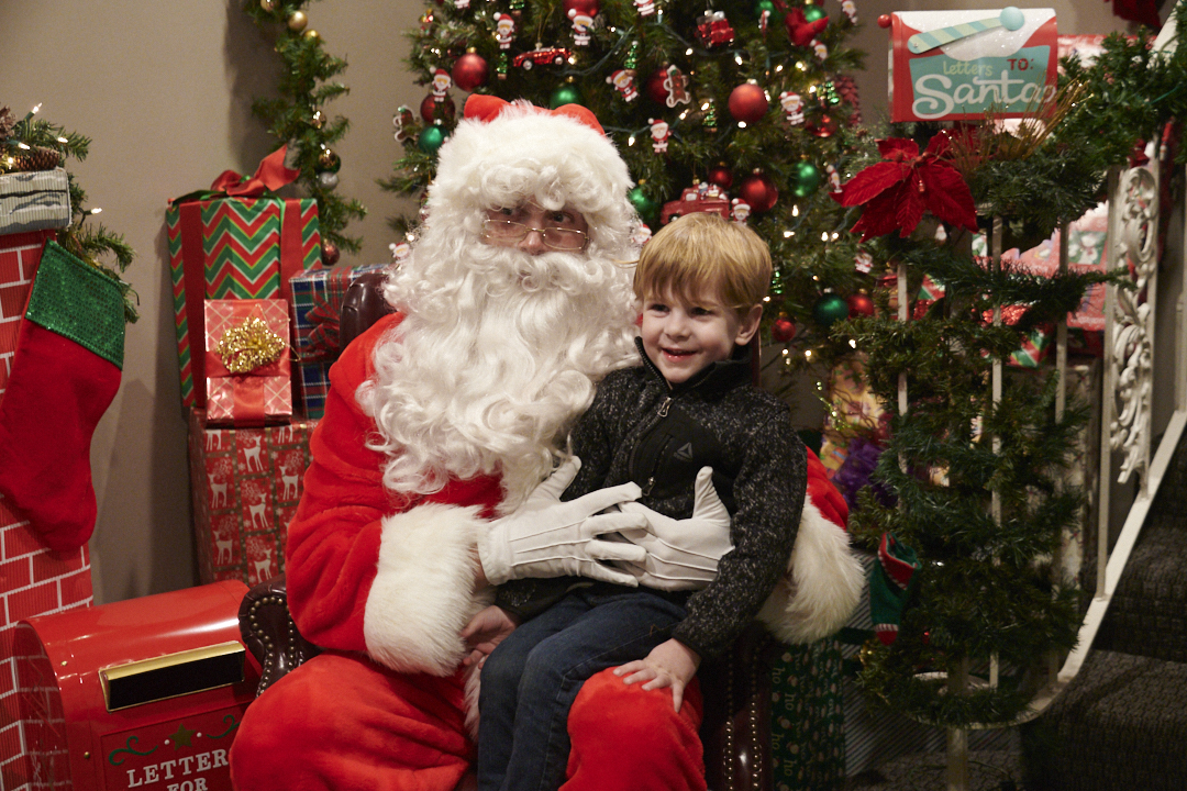 Toluca Lake Chamber Santa Fotos 116