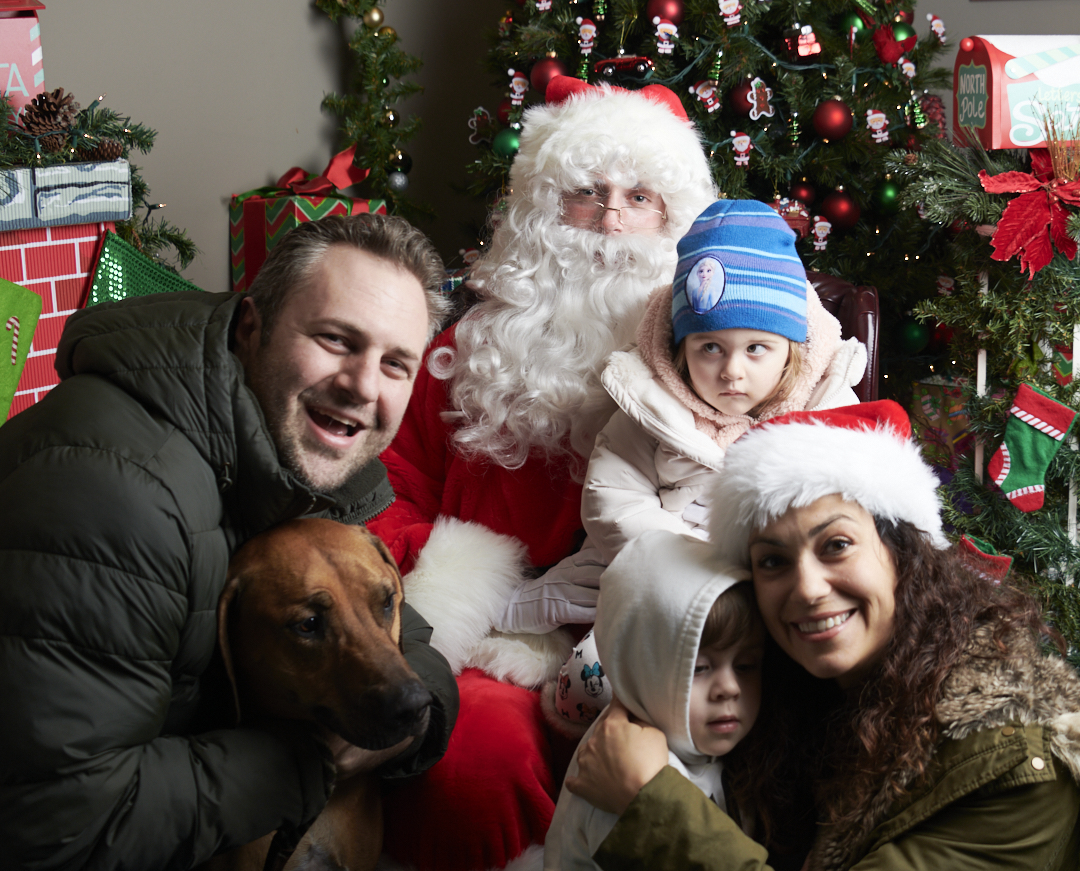Toluca Lake Chamber Santa Fotos 37