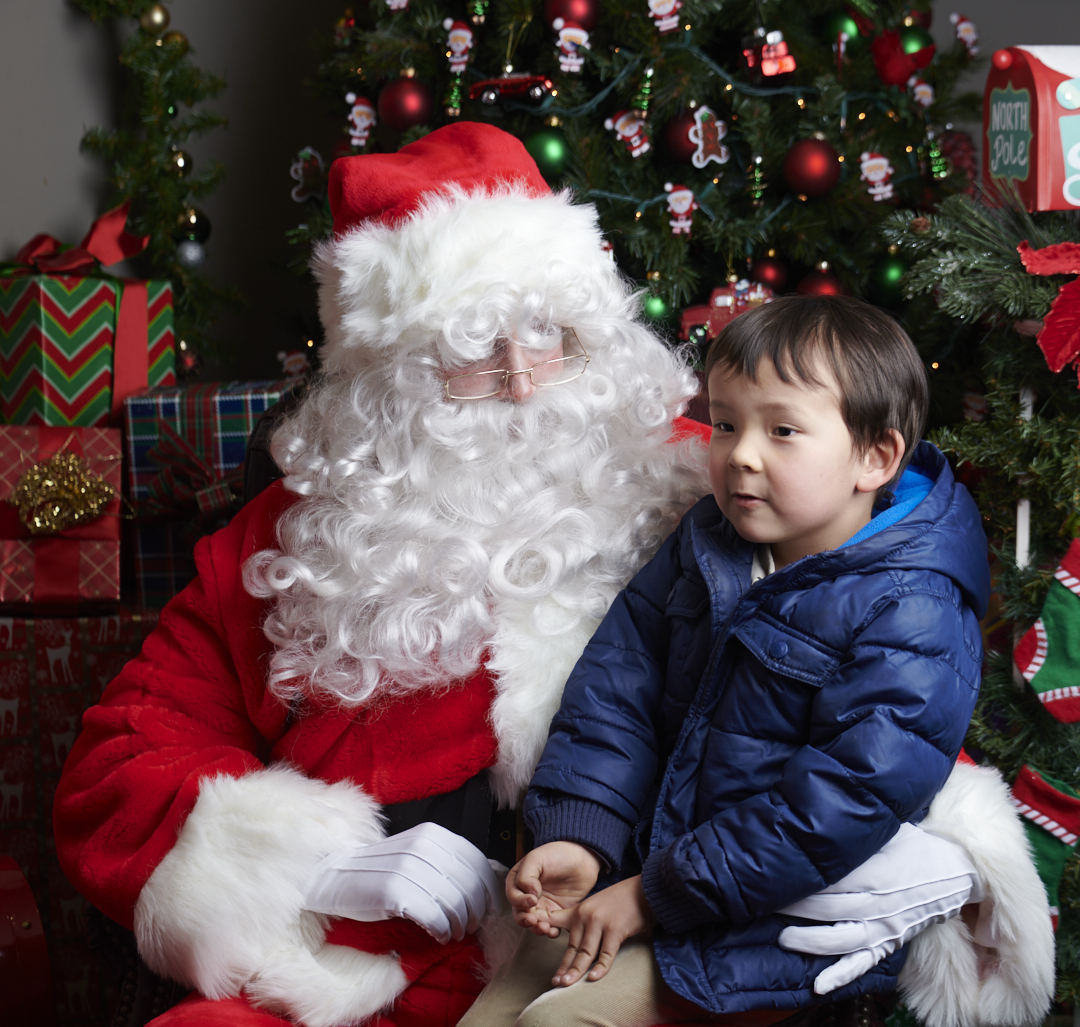 Toluca Lake Chamber Santa Fotos 6