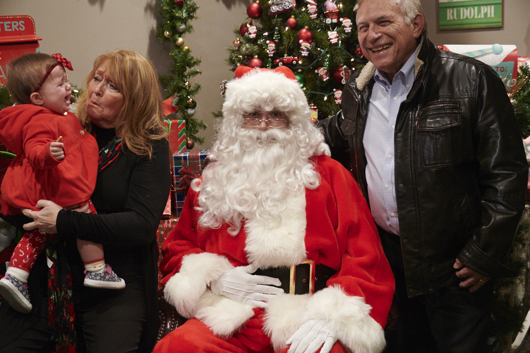 Toluca Lake Chamber Santa Fotos 67