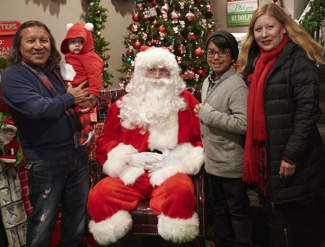 Toluca Lake Chamber Santa Fotos 70